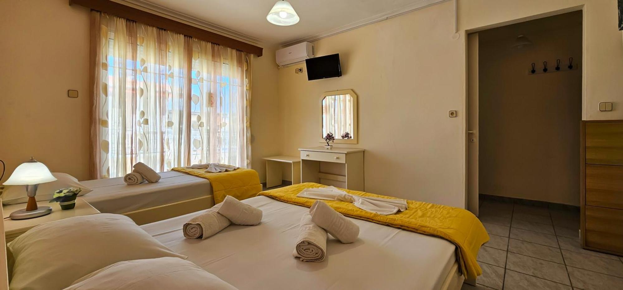 Chariclia Hotel Paralia Katerinis Ngoại thất bức ảnh